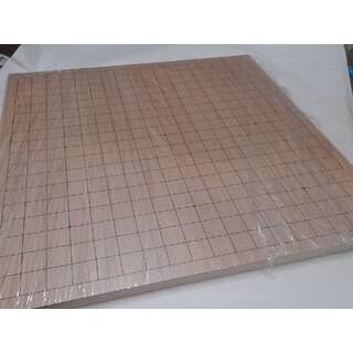 Tablero 19x19 MDF para piedras de 14 milímetros.